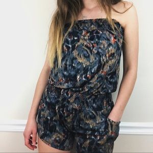 UC By the Sea Linen Strapless Pocket Romper
